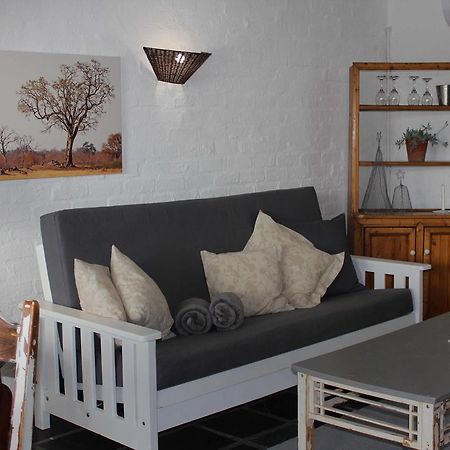 Waterside On Le Bonheur Apartment Simondium Luaran gambar